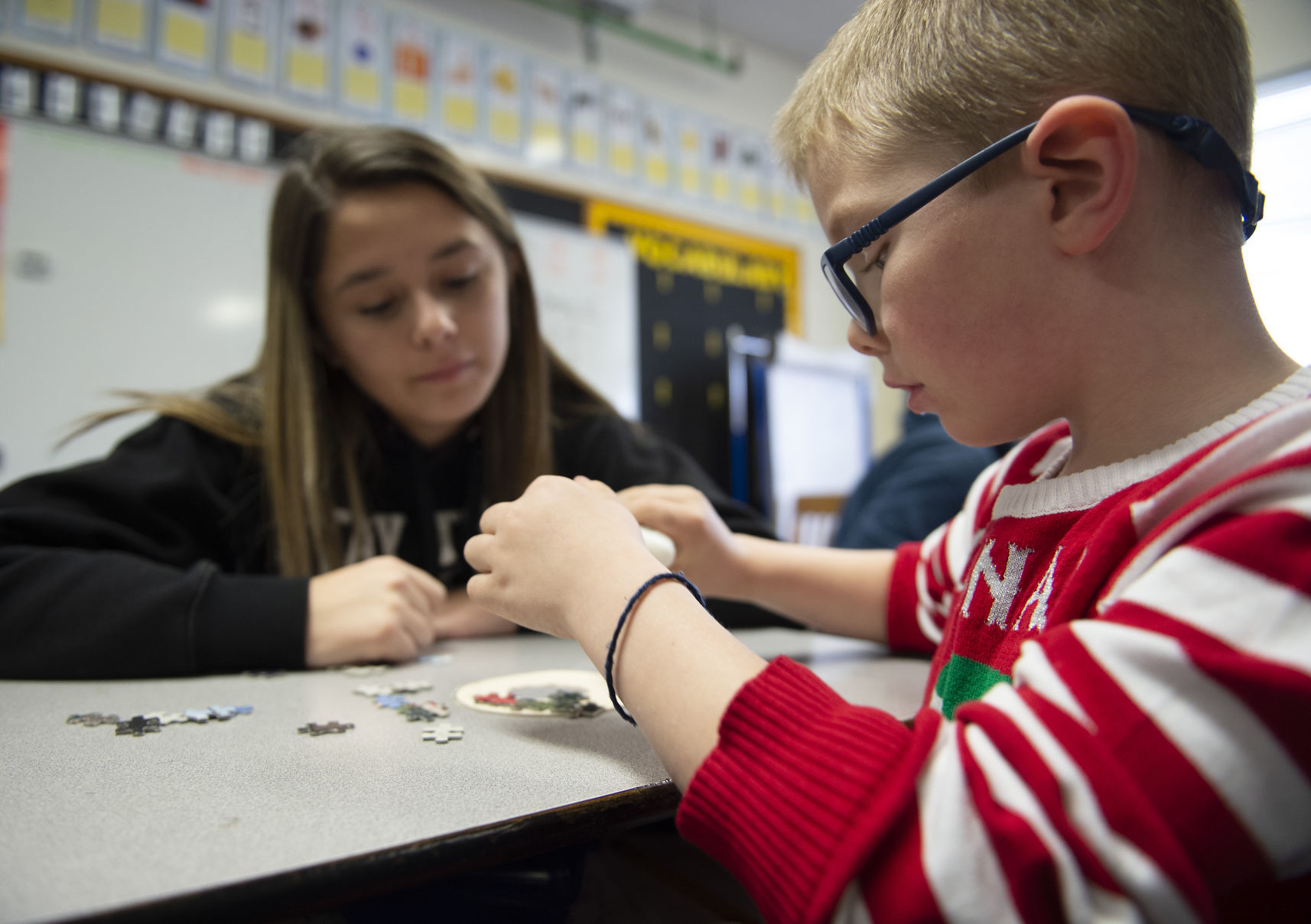 Elementary students meet their pen-pals